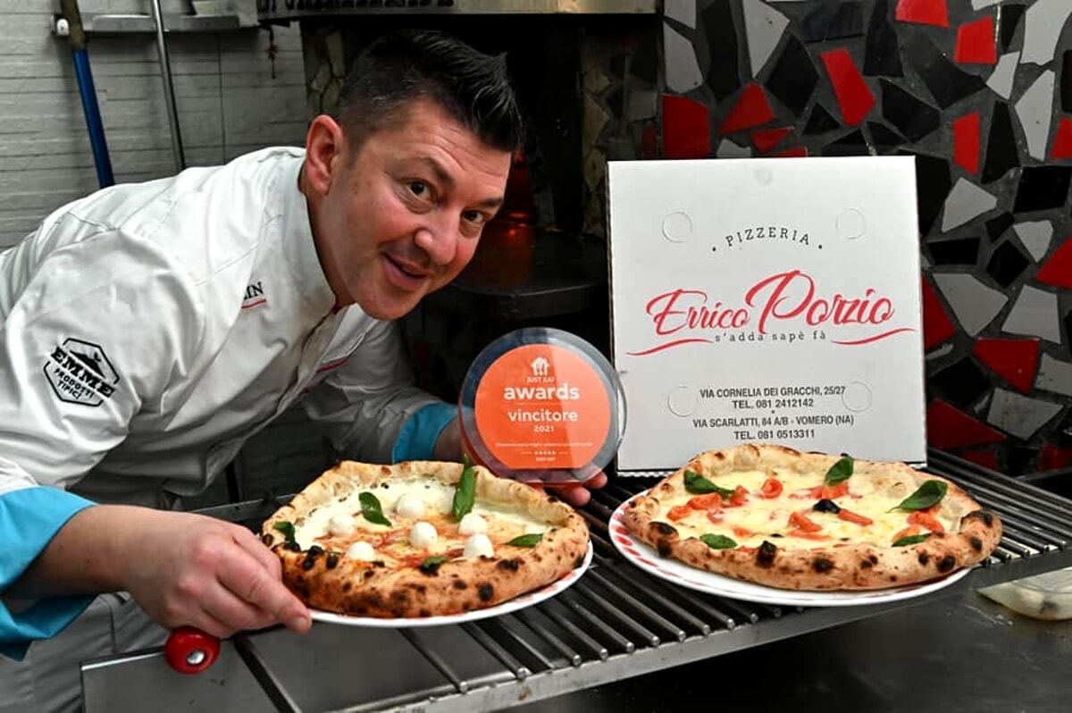 Errico Porzio con sus pizzas